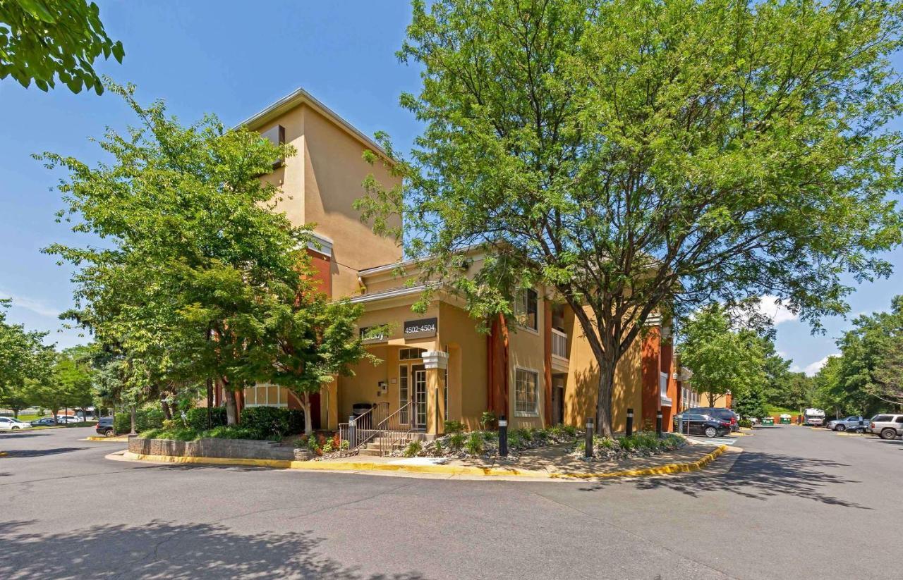 Hometowne Studios By Red Roof Chantilly Bagian luar foto